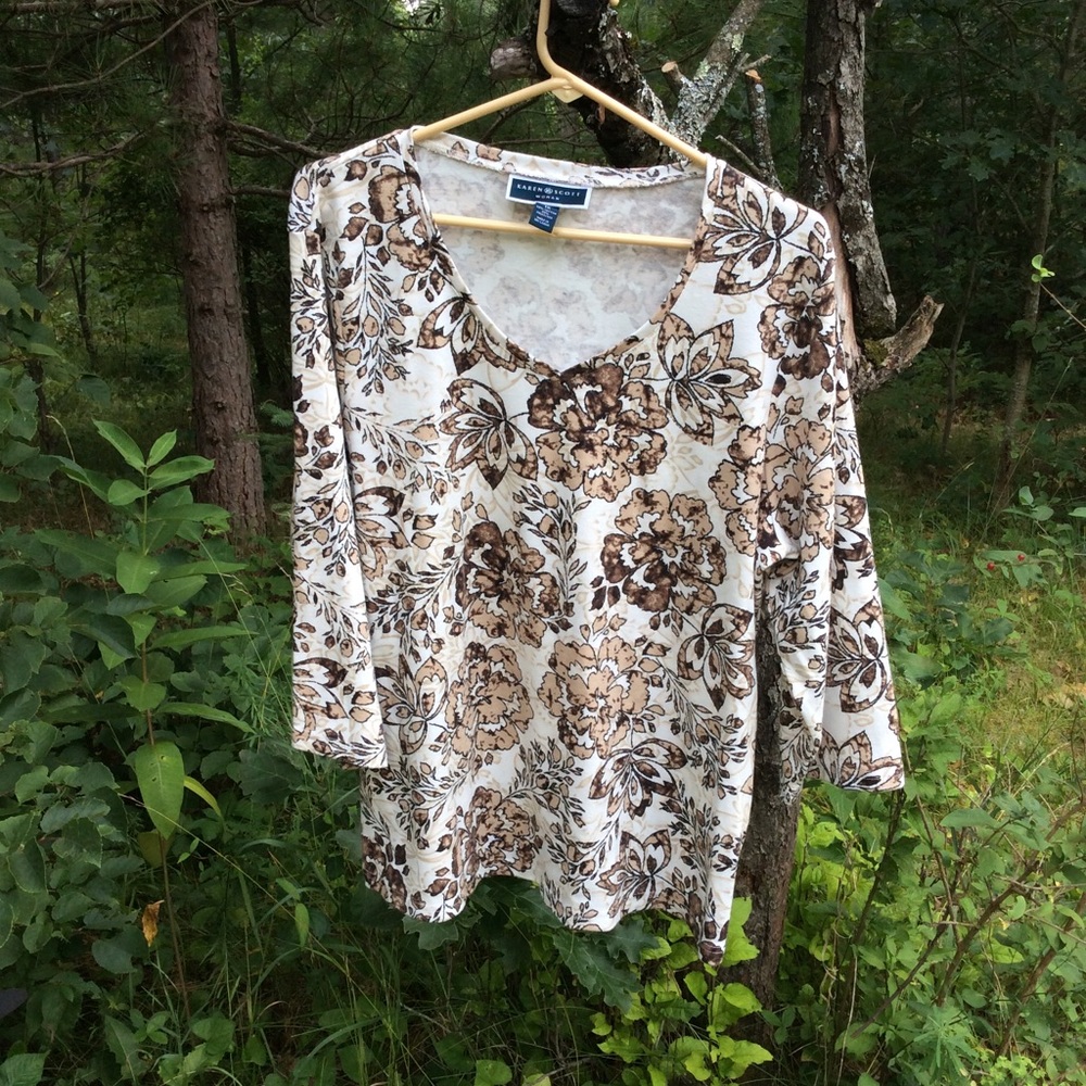 Karen Scott Floral knit top